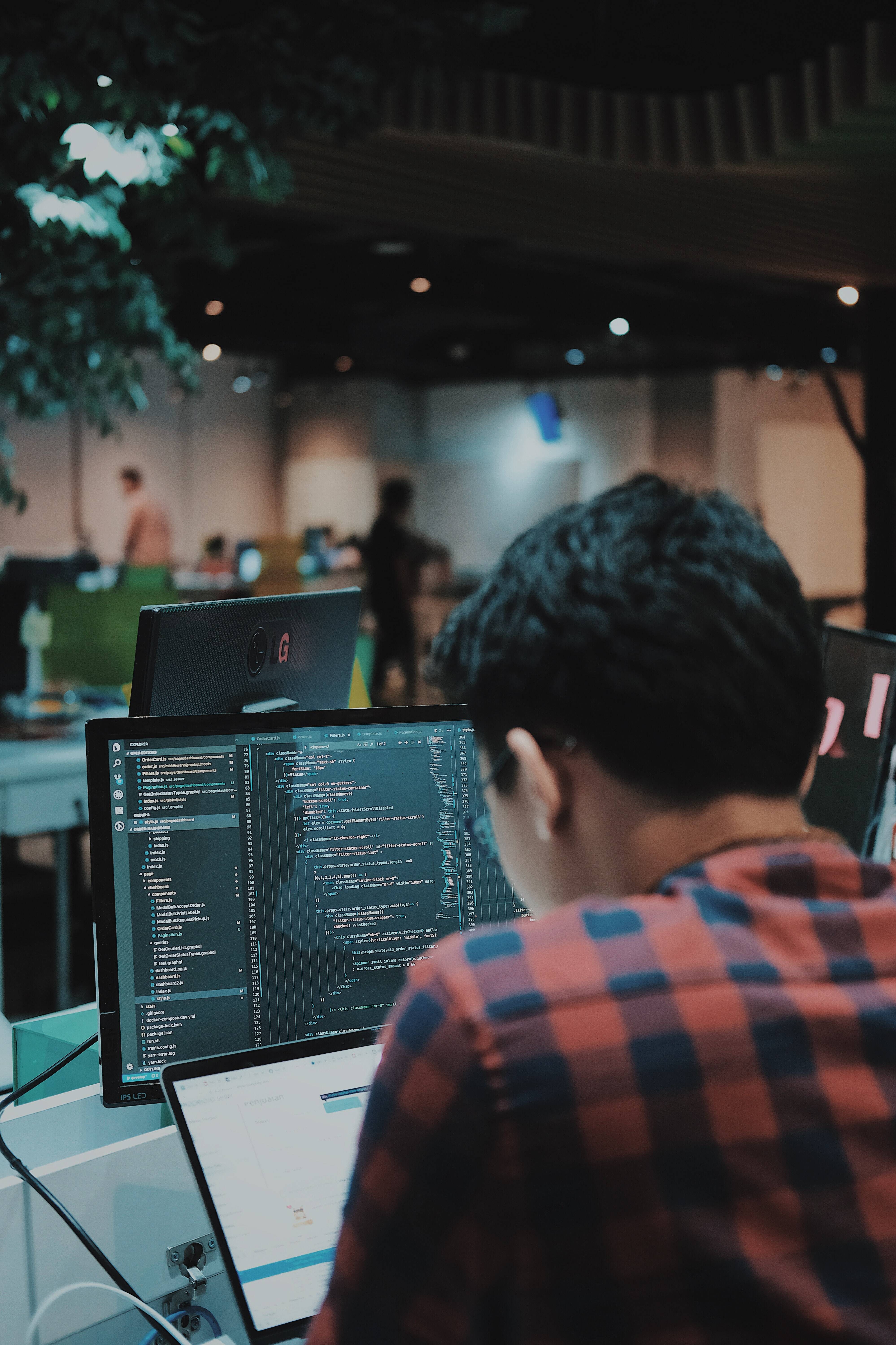 10 Things Employers Need to Know About H-1B Workers and Compliance